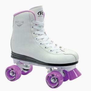 Roller derby roller skates